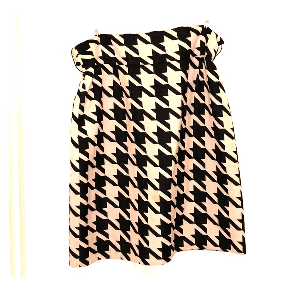 Star patterned skirt